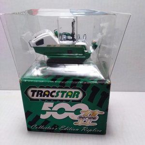Collectors Edition Tracstar 500 Series II Toy Tractor-----MIB